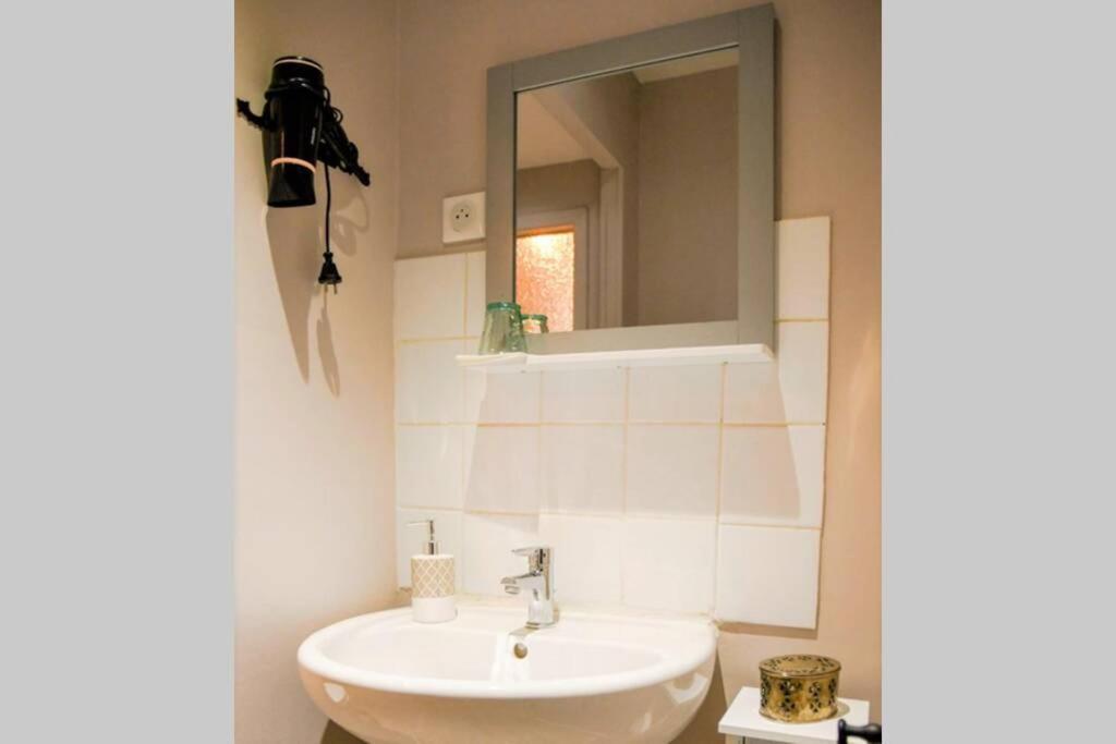 La Chaumiere, Centre Historique, Fibre, Ess, Rez-De-Chaussee, Bedinshop 로만스수르아이져 외부 사진